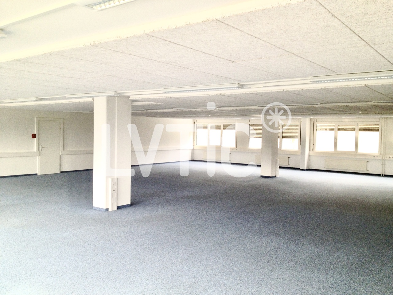 125m² office, photo 3 of 6