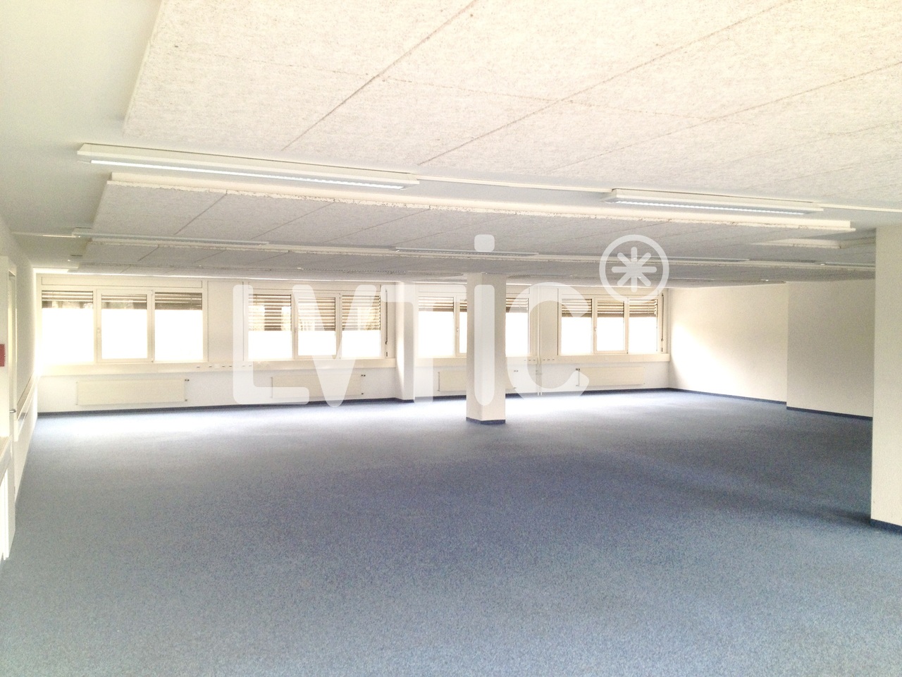 125m² office, photo 1 of 6