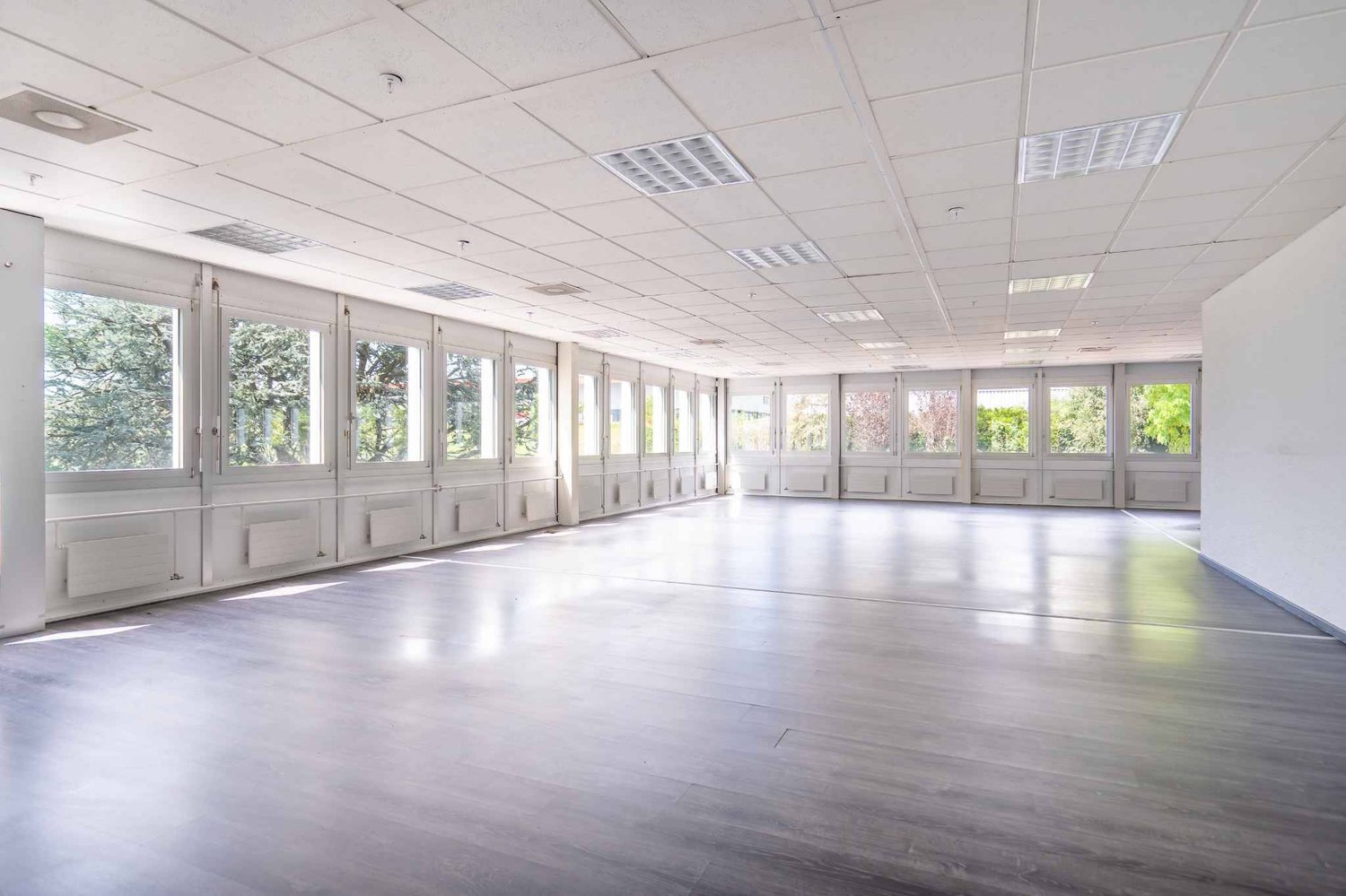 626m² office, photo 4 of 6