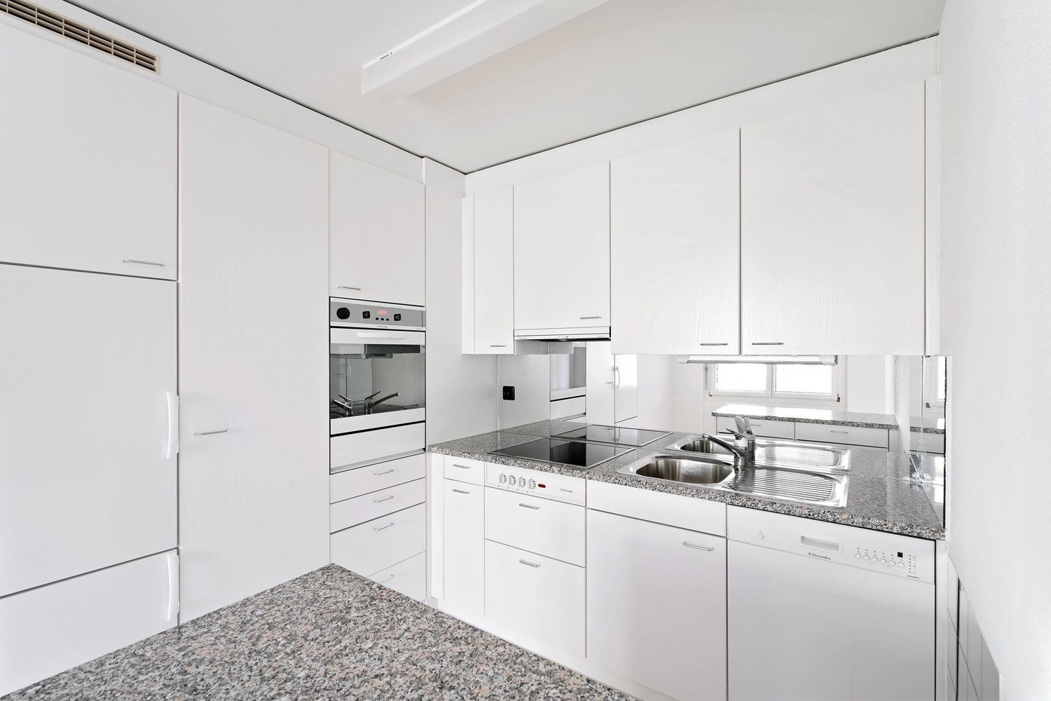 3 ½ rooms apartment, photo 2 of 9