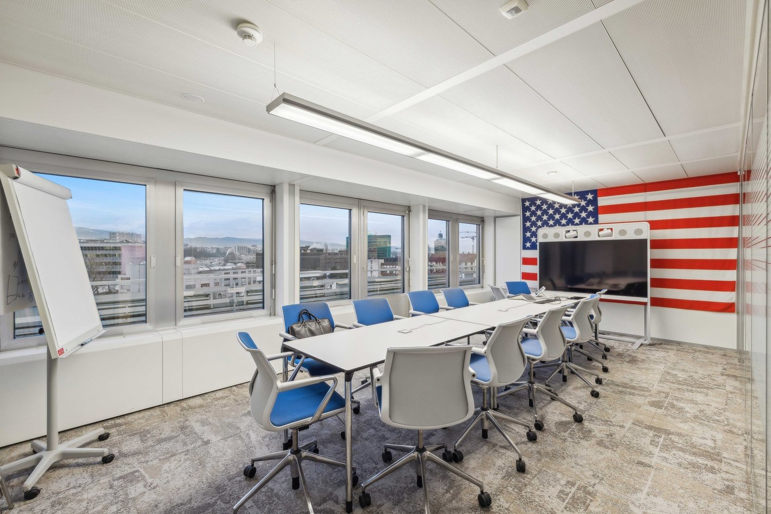 Office, photo 9 of 10