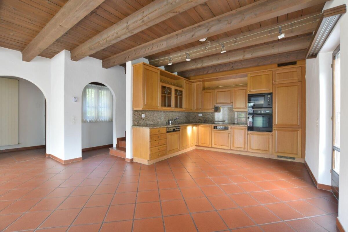 4 rooms single house