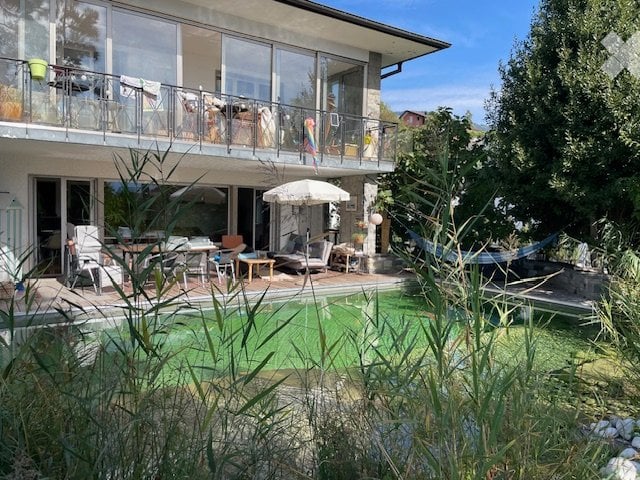 apartment in villa to share with garden and natural pool
smoker I am looking for a long-term flatmate after a 3 month trial period
dog welcome but must be gentle with the neighbors' cat

In addition to the rent, allow for charges of approximately 200.- per month