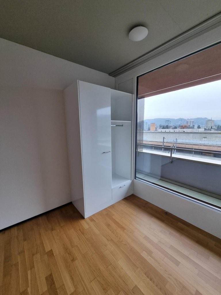 2 rooms apartment, photo 2 of 6