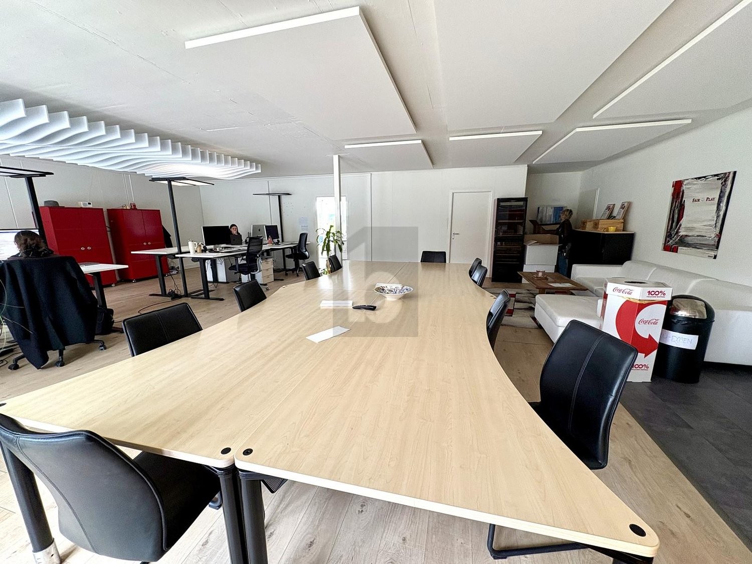 160m² office