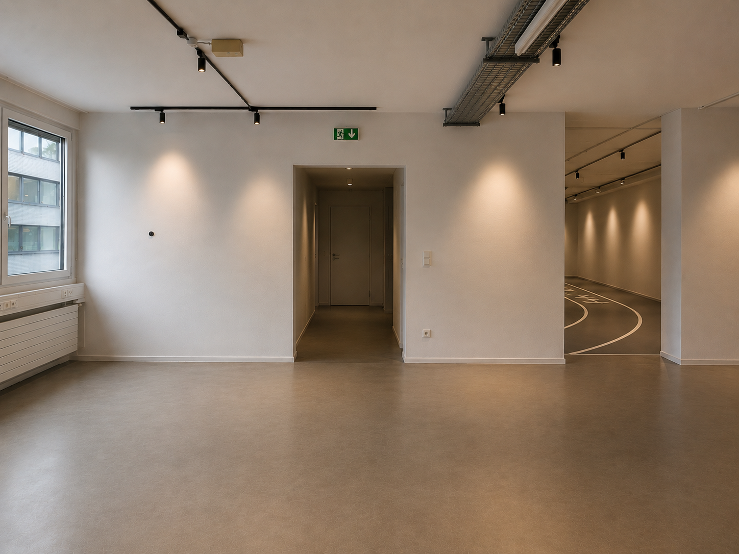 304m² commercial