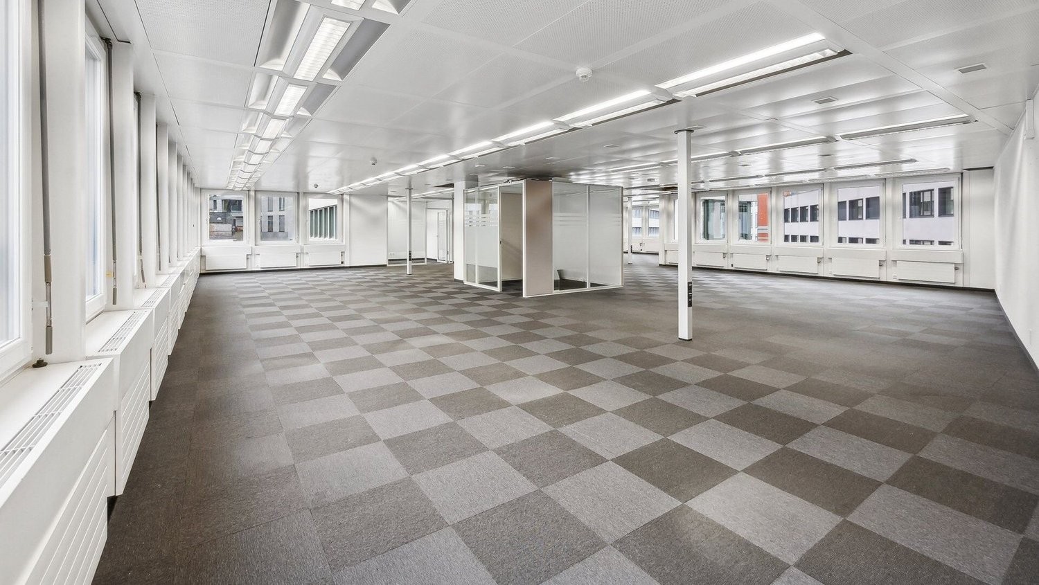 1335m² office, photo 6 of 10
