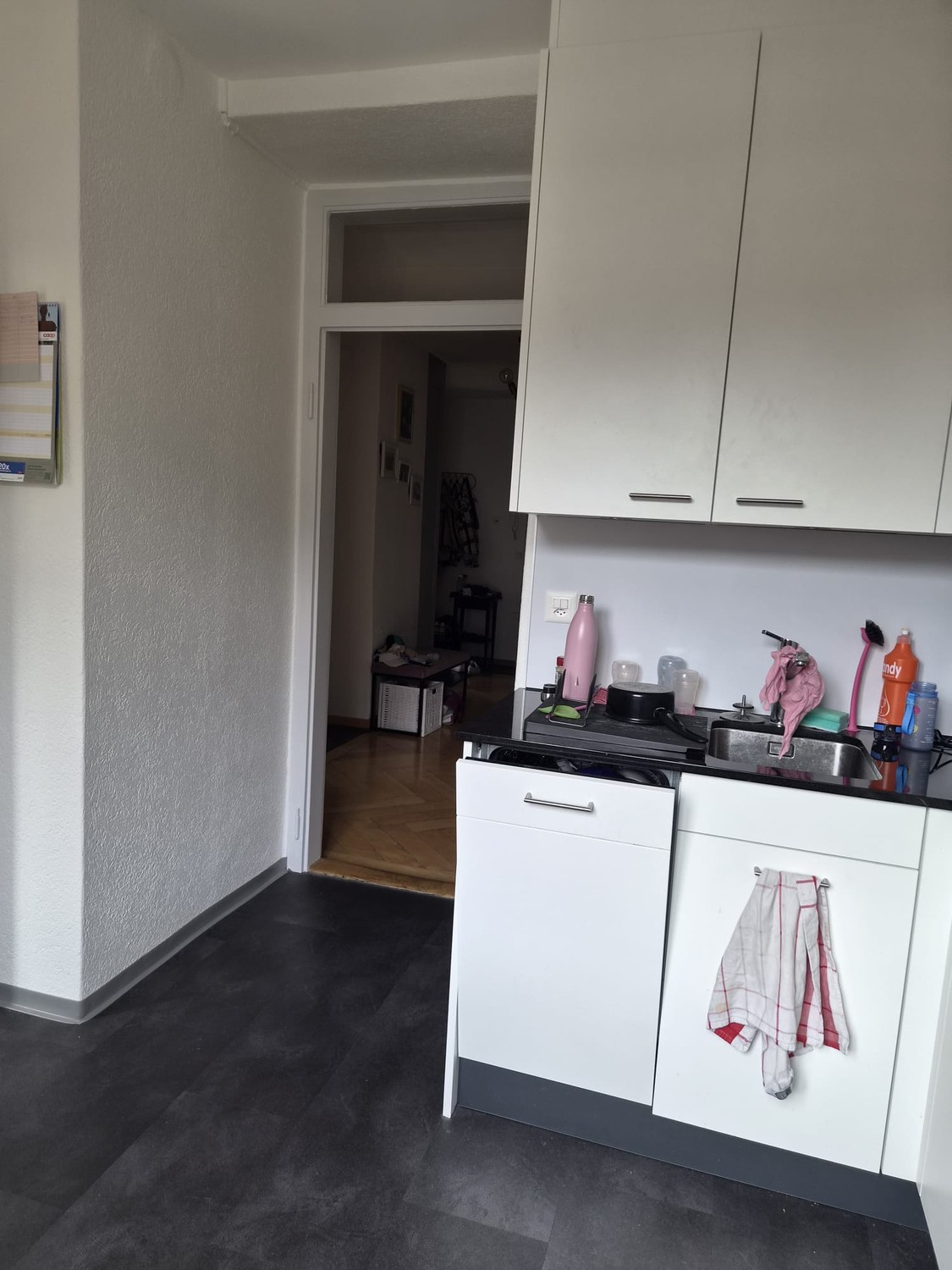 5 rooms apartment
