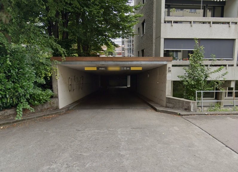 Underground slot, photo 2 of 3