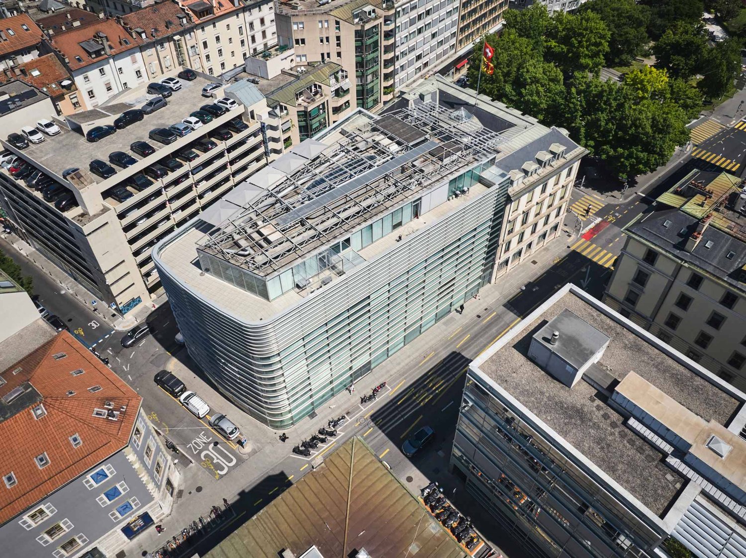762m² office, photo 4 of 10