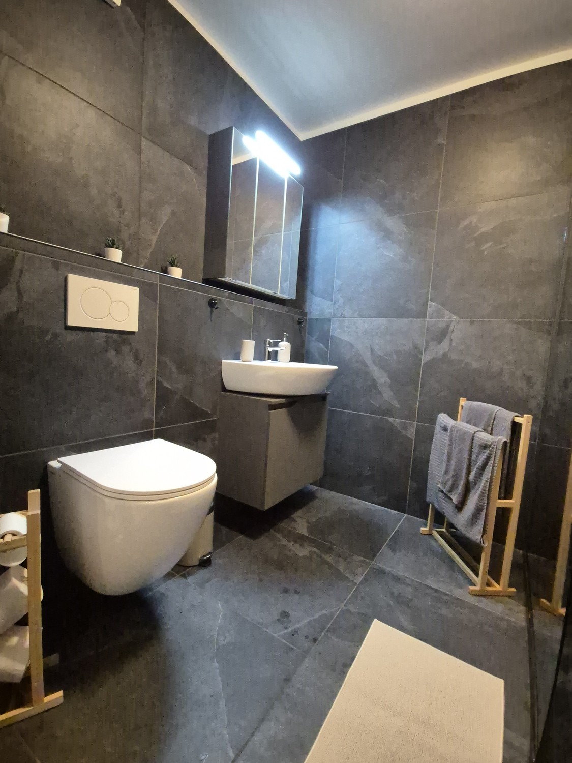 2 rooms apartment, photo 2 of 9