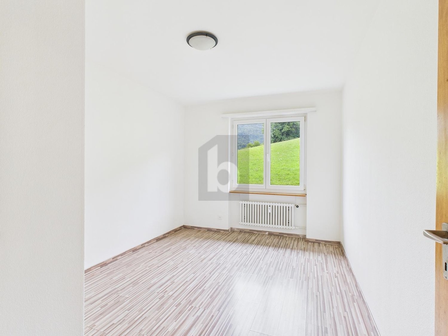 4 rooms apartment, photo 4 of 4