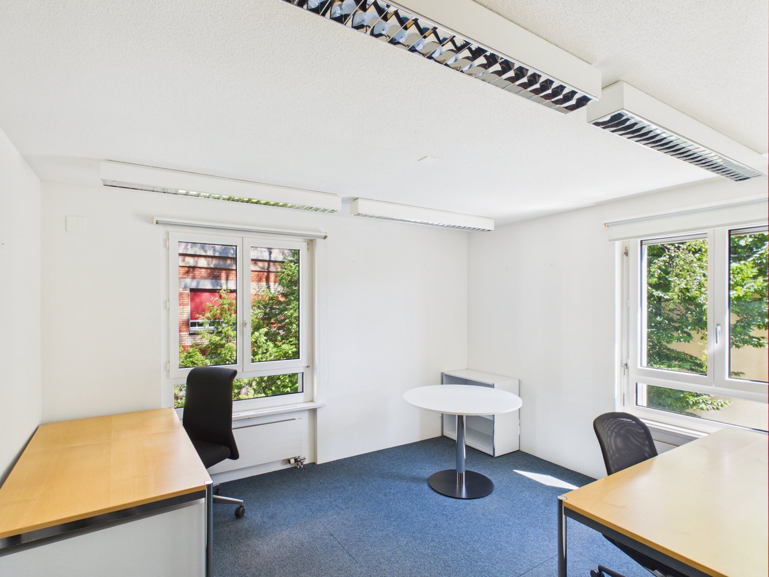 697m² office, photo 10 of 10