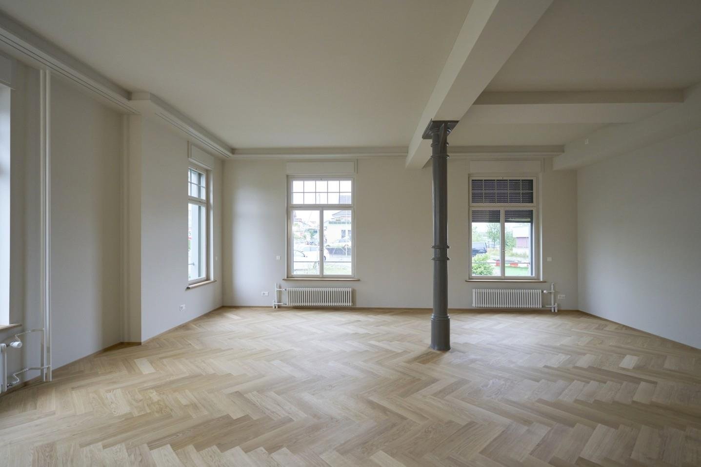 100m² commercial, photo 2 of 10