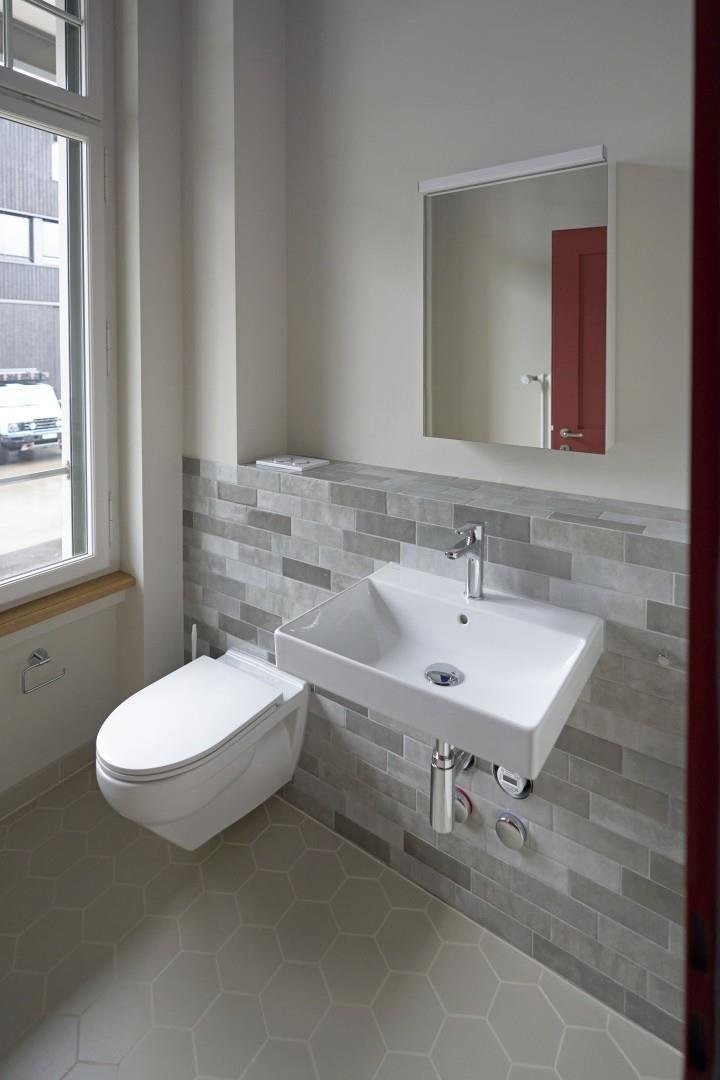 100m² commercial, photo 6 of 10