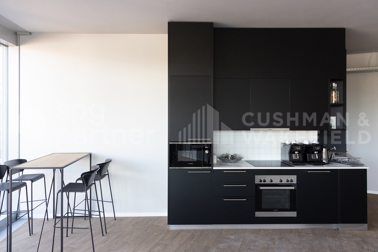 221m² office, photo 5 of 7