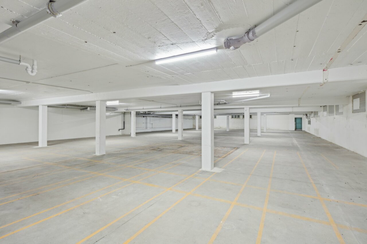 640m² storage room, photo 7 of 10