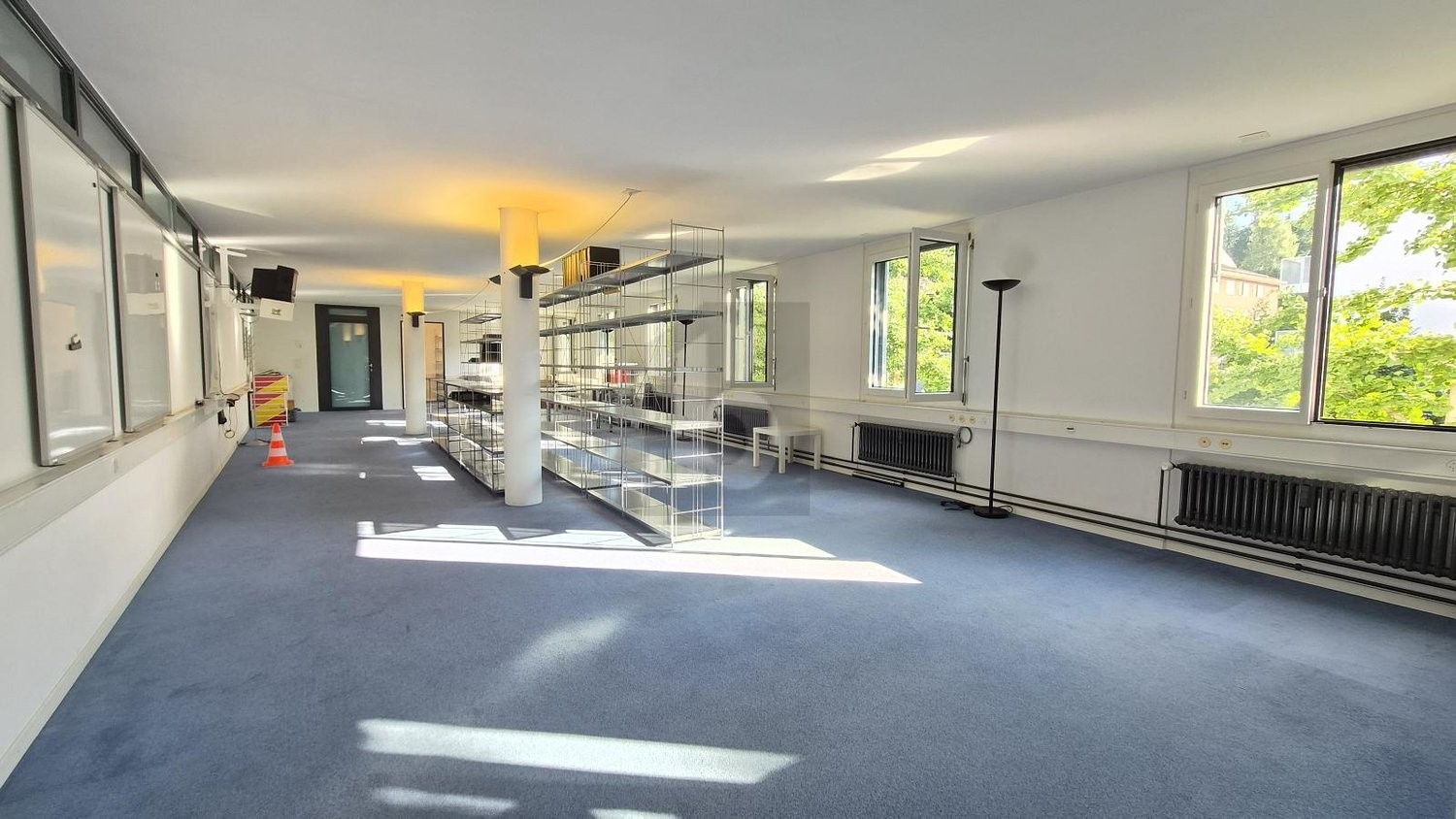 182m² office, photo 3 of 4