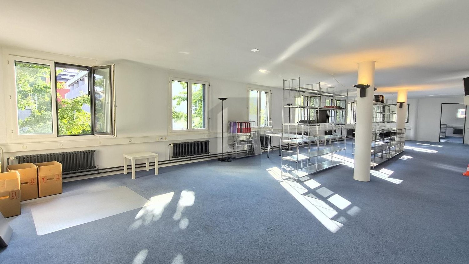 182m² office, photo 2 of 4
