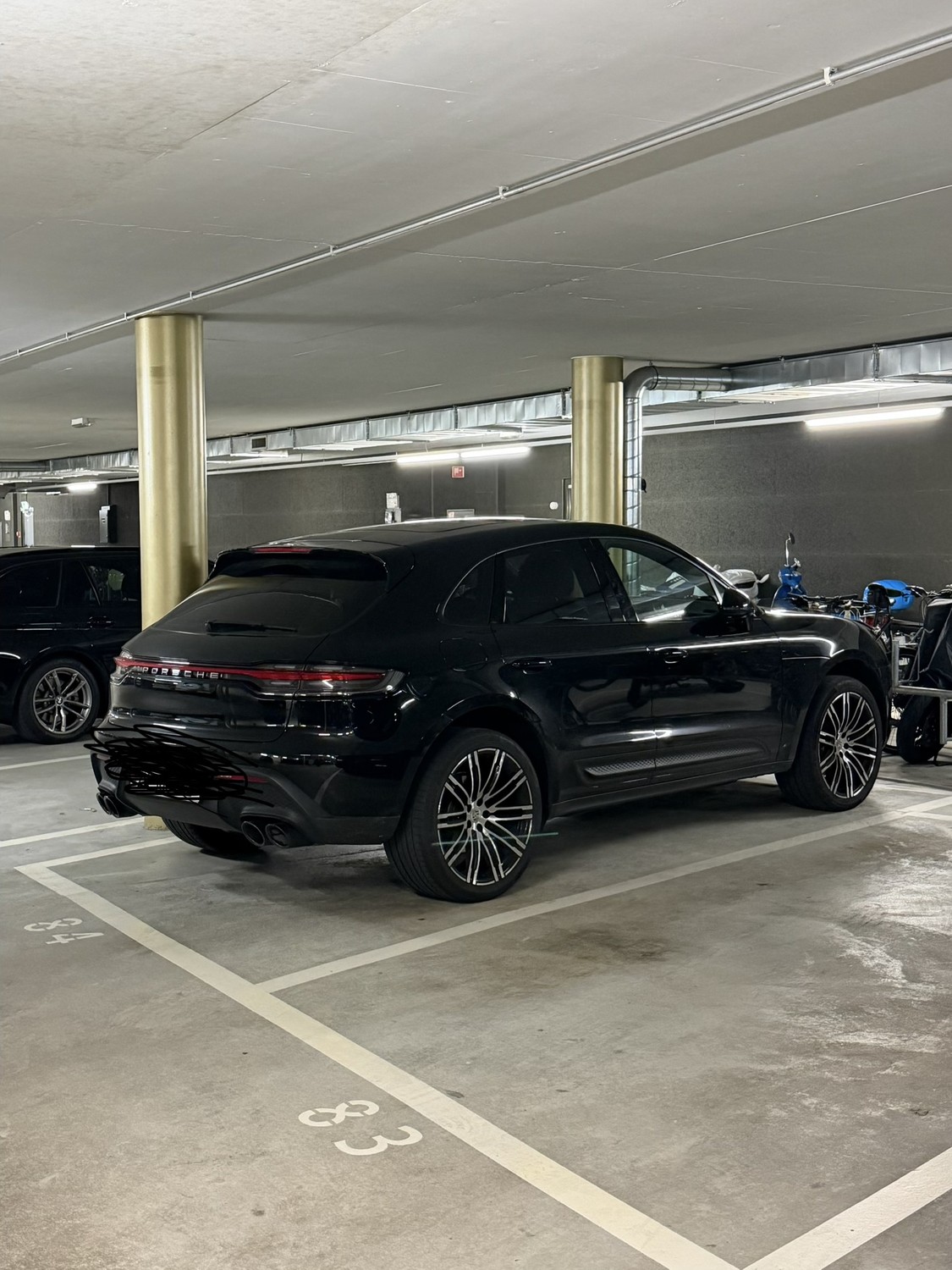 Underground parking space Zurich West / Prime Tower – CHF 260.–/month, photo 2 of 2