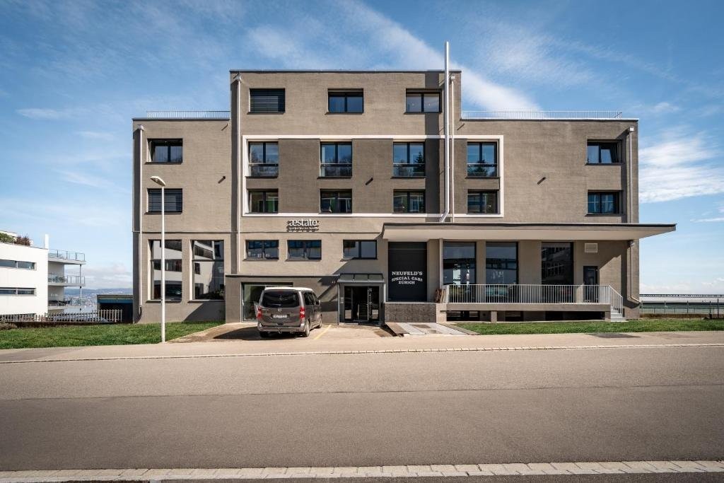 79m² commercial, photo 2 of 10