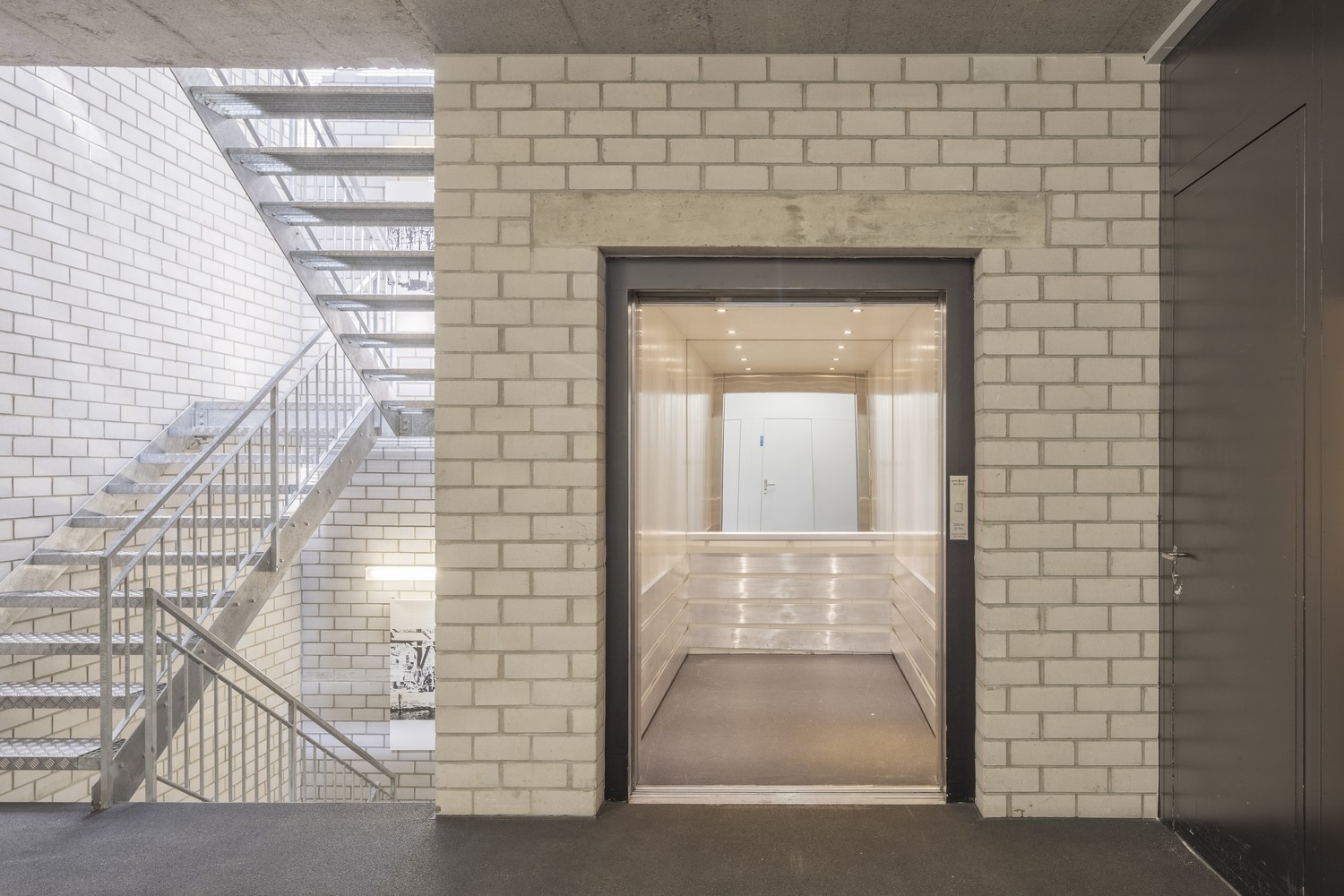 151m² office, photo 7 of 7