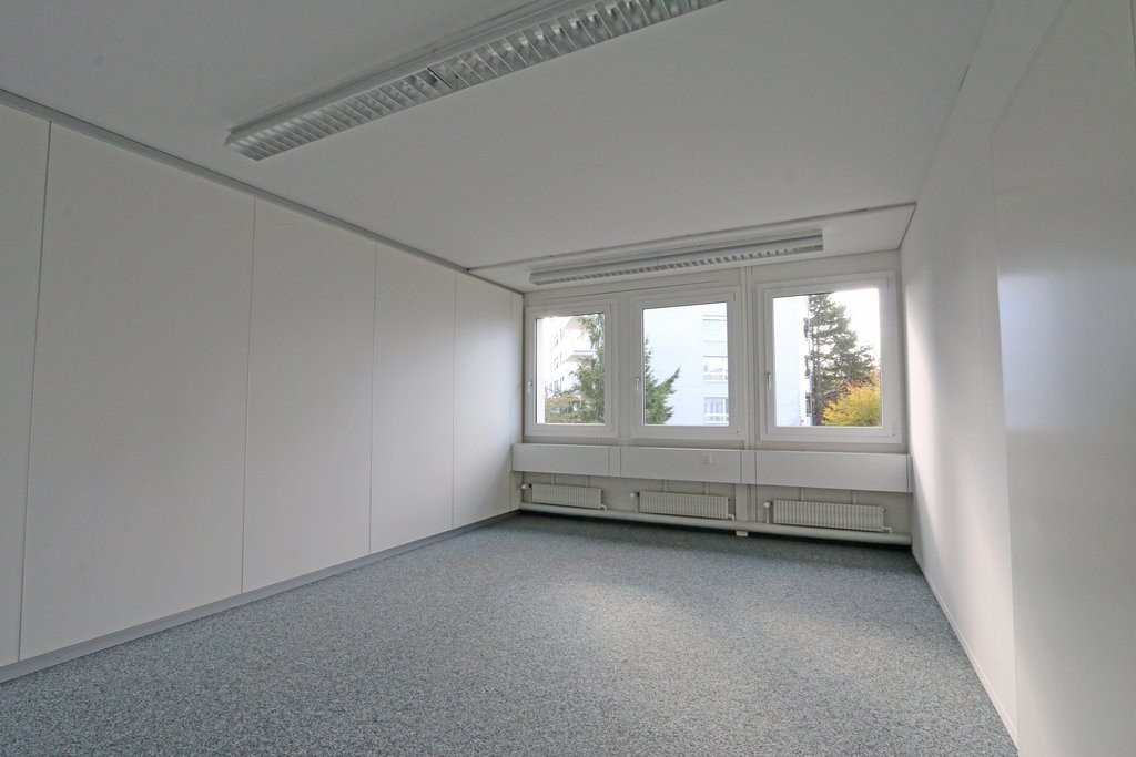 356m² office