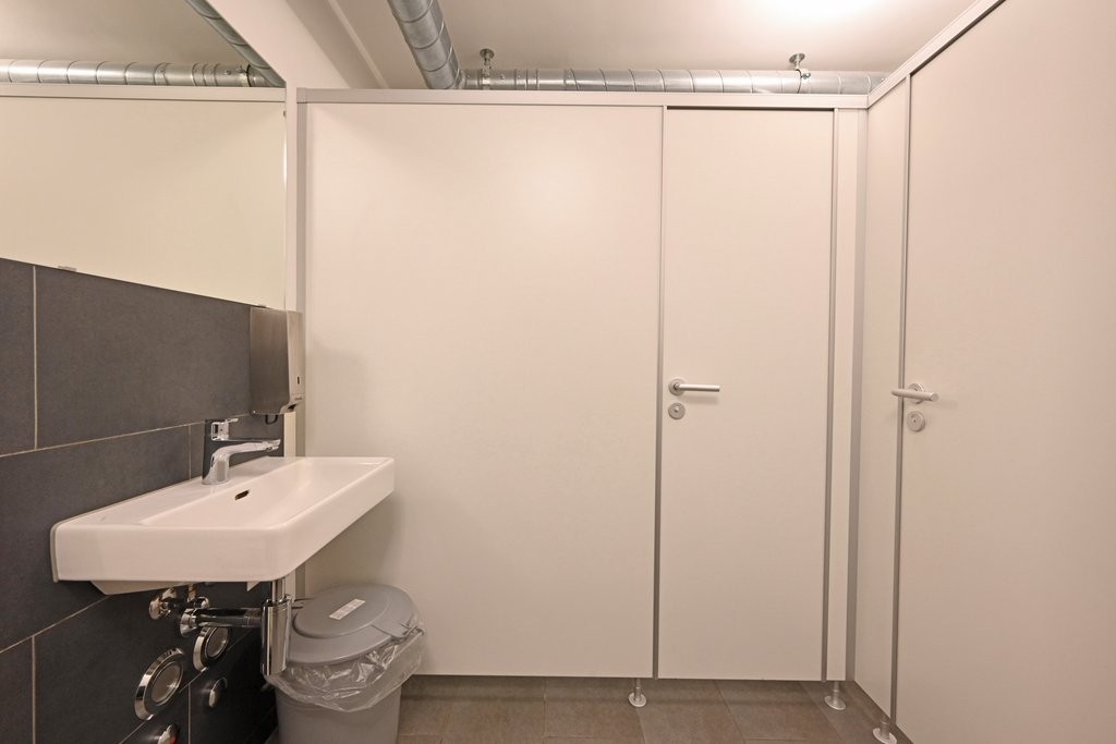 356m² office