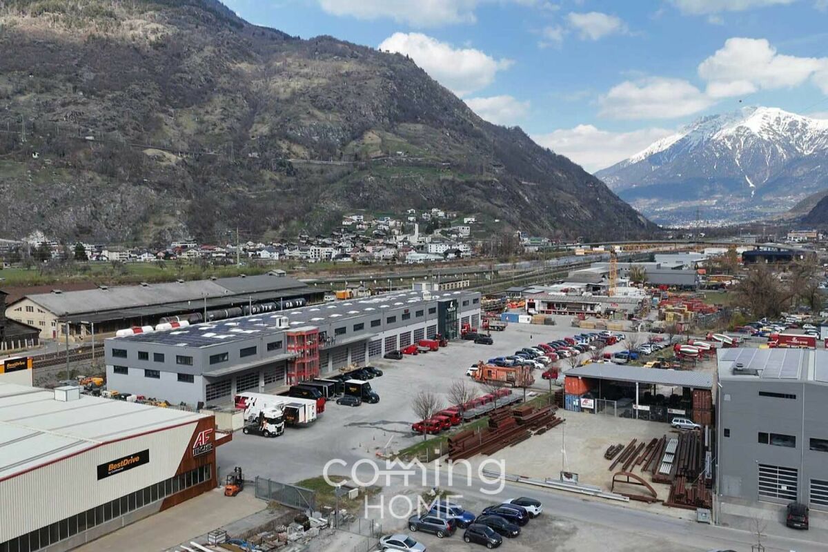 Commercial land