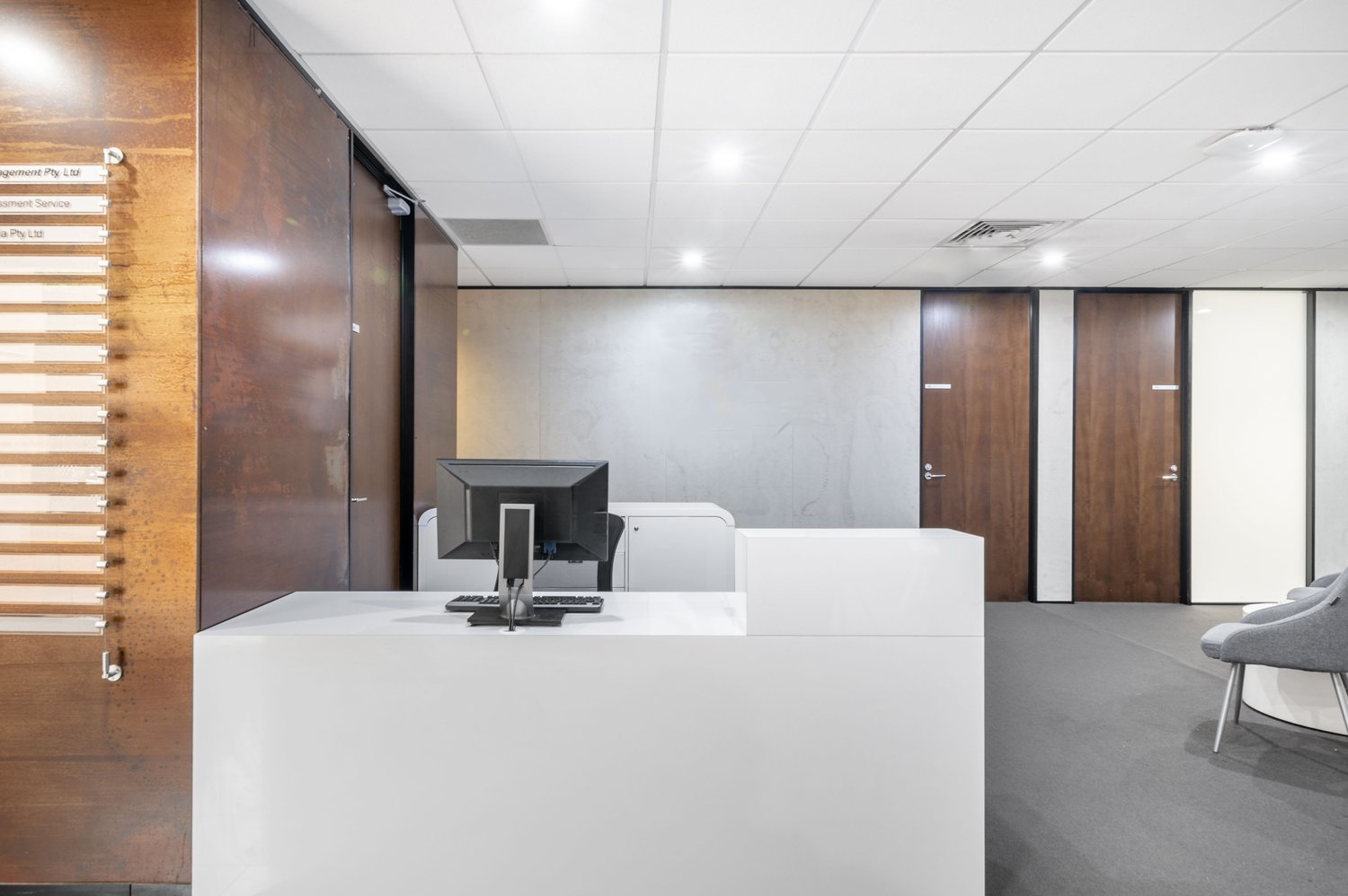 Office, photo 2 of 7