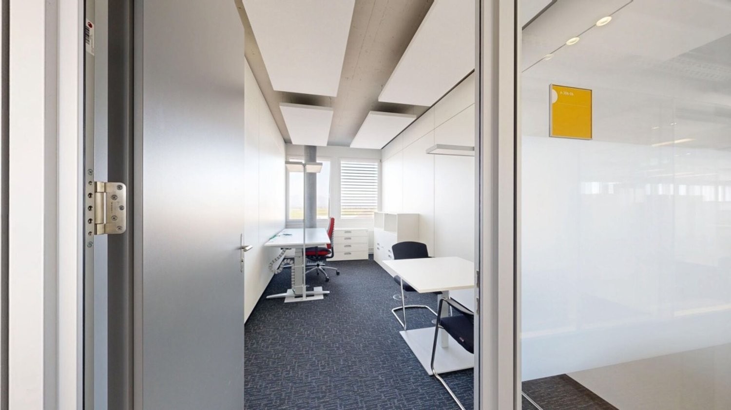 904m² commercial