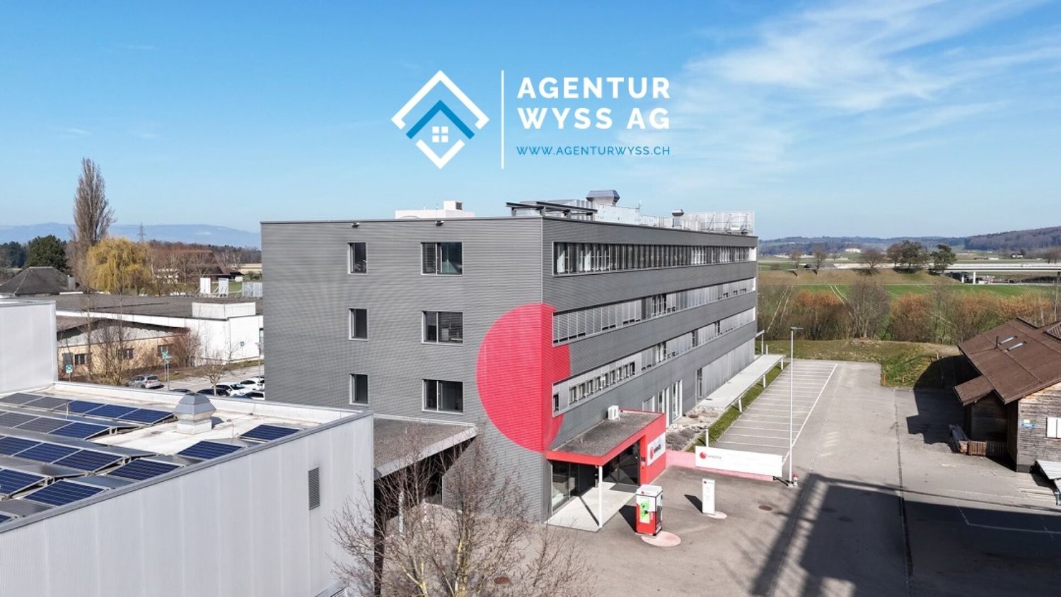 904m² commercial