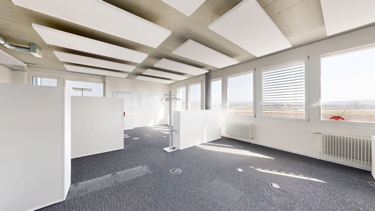 904m² commercial