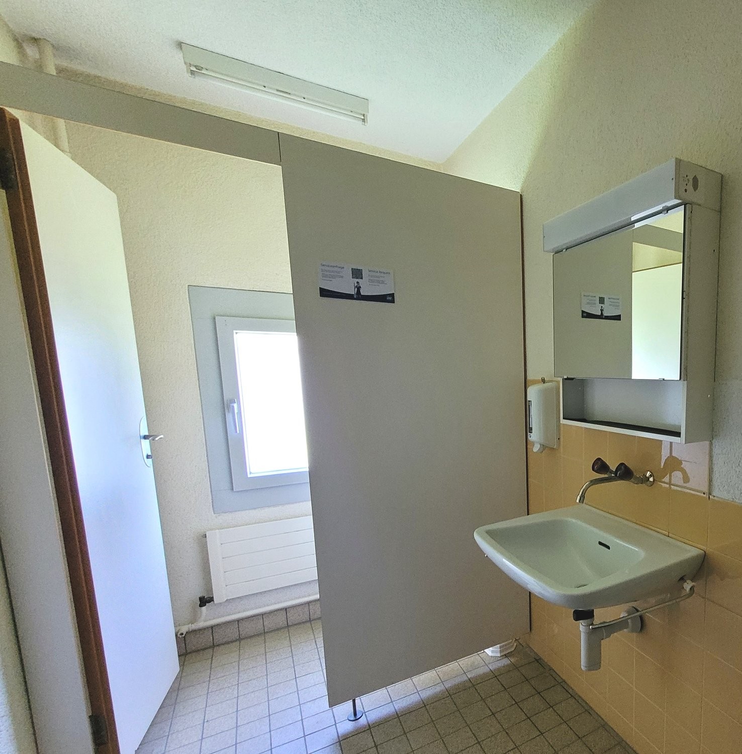 201m² commerciale