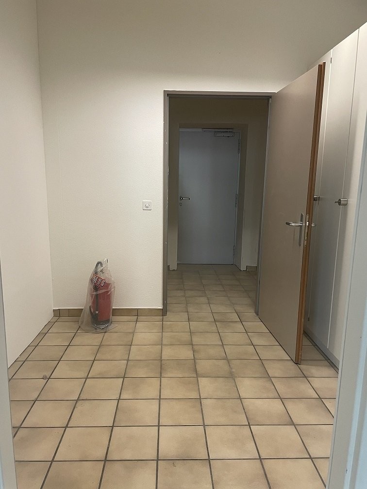 165m² shop, Foto 5 von 8