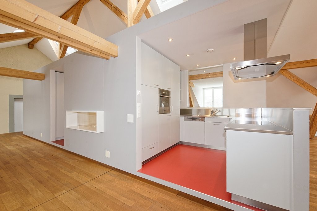 1 room loft, photo 3 of 10