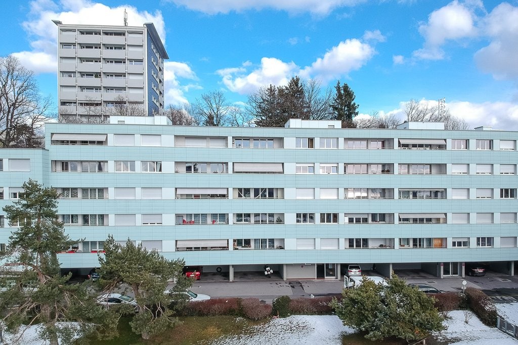Covered slot

Fixed-term rental until 31.01.2027

VAT extra for non-residents of the building

To submit your application following the visit, please register on our portal:

Would you like to submit your application? You can access the online application here:
https://www.mywincasa.ch/candidate/ent