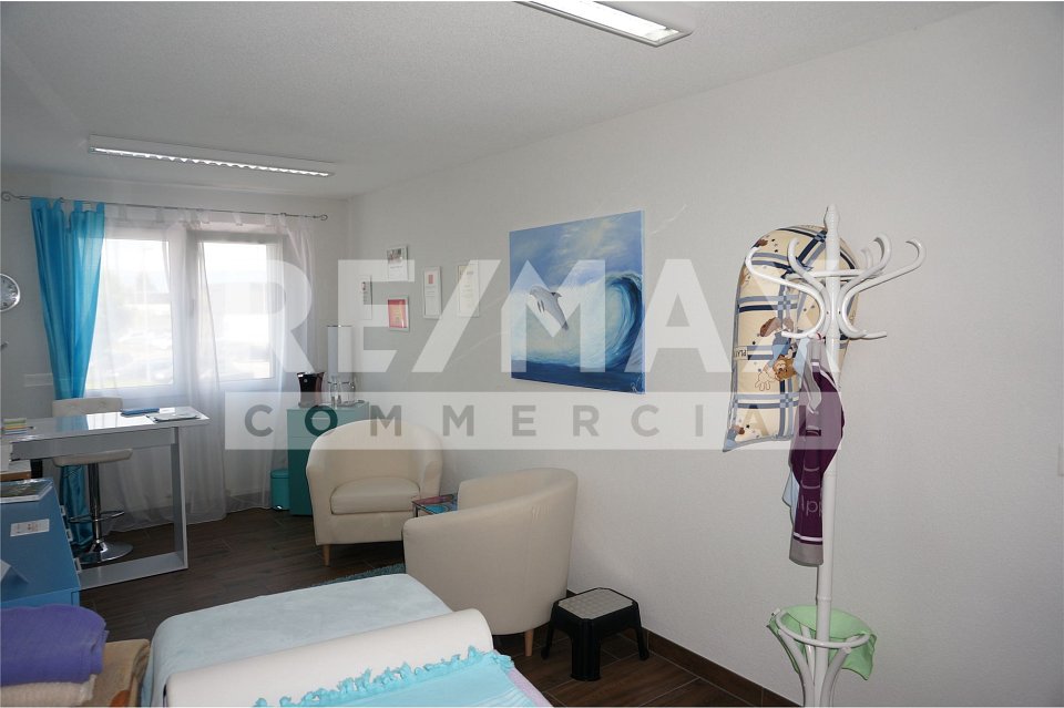 18m² commercial