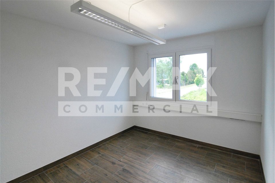 18m² commercial