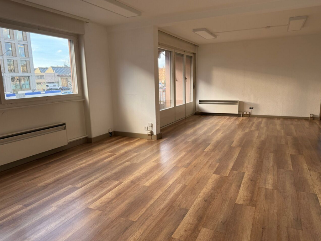 107m² office, photo 1 of 4