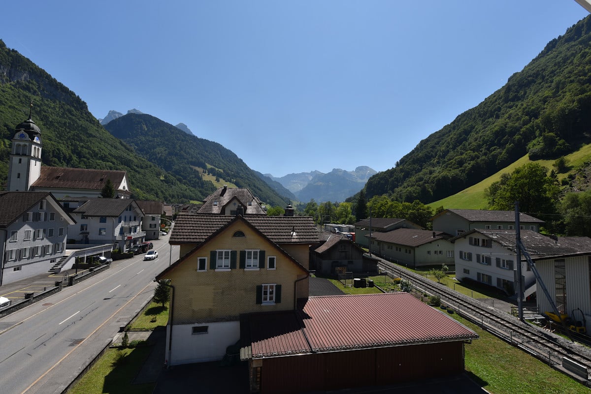 215m² office