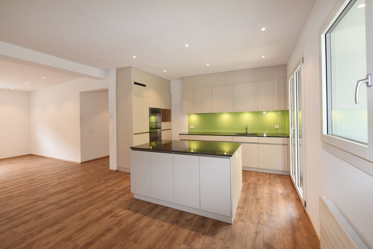215m² office