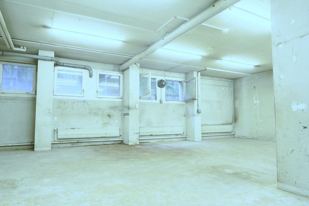 62m² locale di deposito, foto 3 di 3