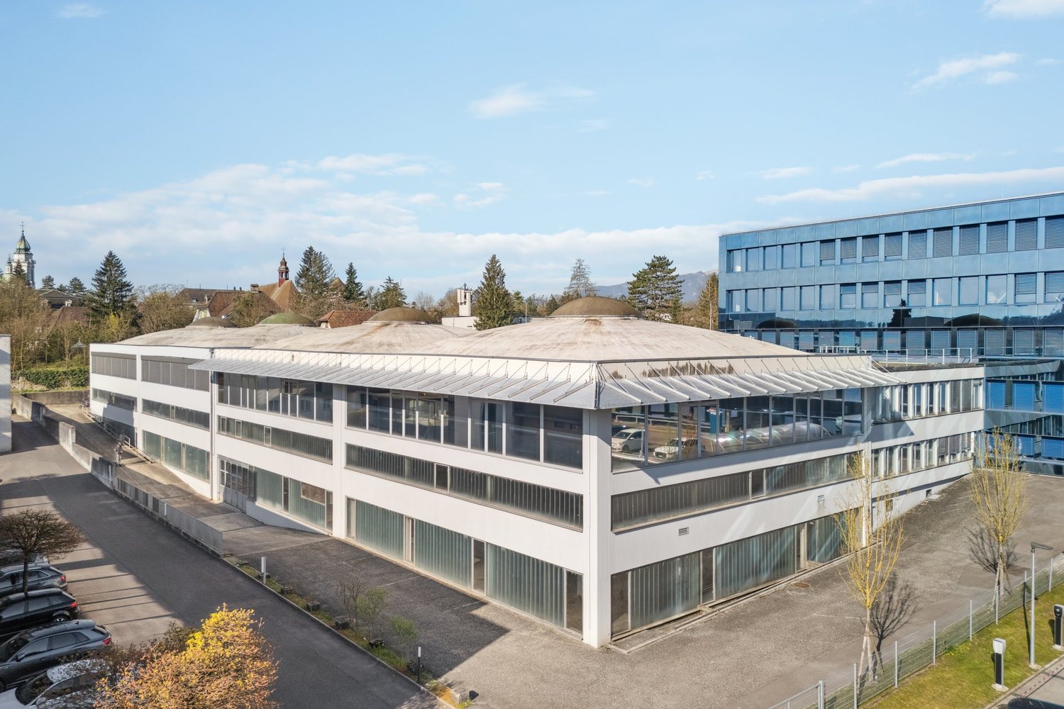 670m² industrial object, photo 3 of 10