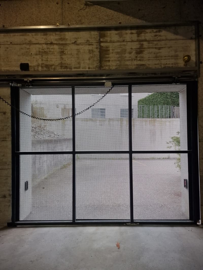 Underground slot

Start of rental mid-September 2026 or later depending on agreement
No rent deposit requested.

Located at rue François d'Alt 5, underground parking space for rent in a closed parking garage with a remote control system.
Centre of Fribourg, Alt district, close to EPAI, CO Belluard, , photo 3 of 4