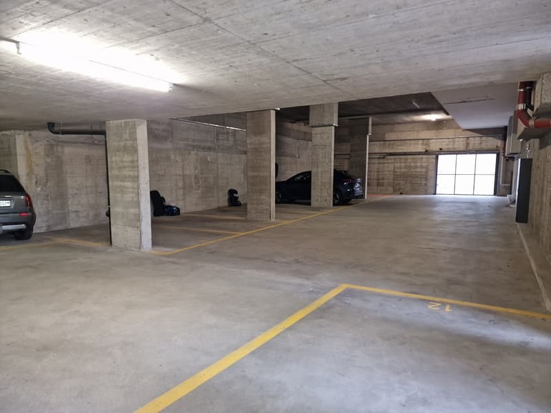 Underground slot

Start of rental mid-September 2026 or later depending on agreement
No rent deposit requested.

Located at rue François d'Alt 5, underground parking space for rent in a closed parking garage with a remote control system.
Centre of Fribourg, Alt district, close to EPAI, CO Belluard, , photo 2 of 4