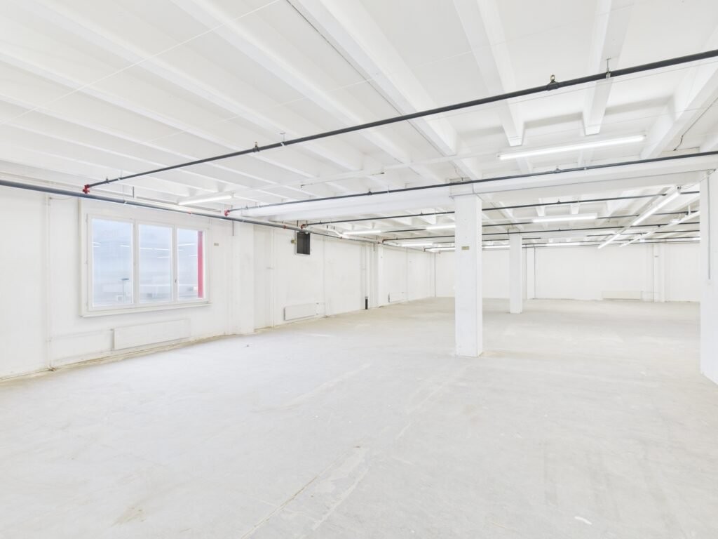 Storage room, photo 2 of 4