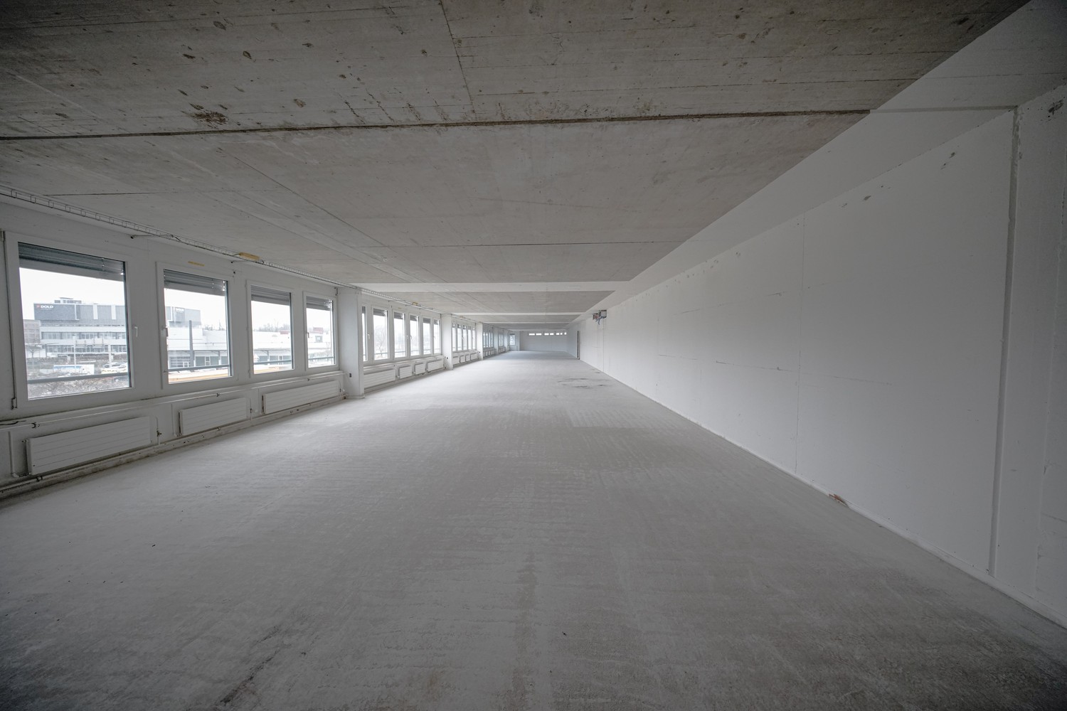 282-1025m² bureau