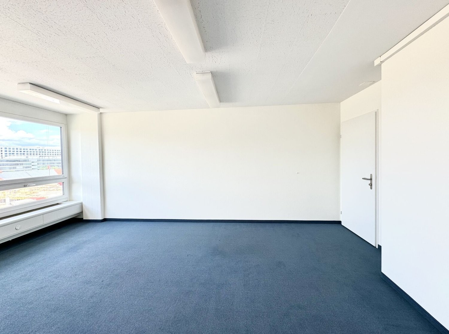 148m² office, photo 8 of 9