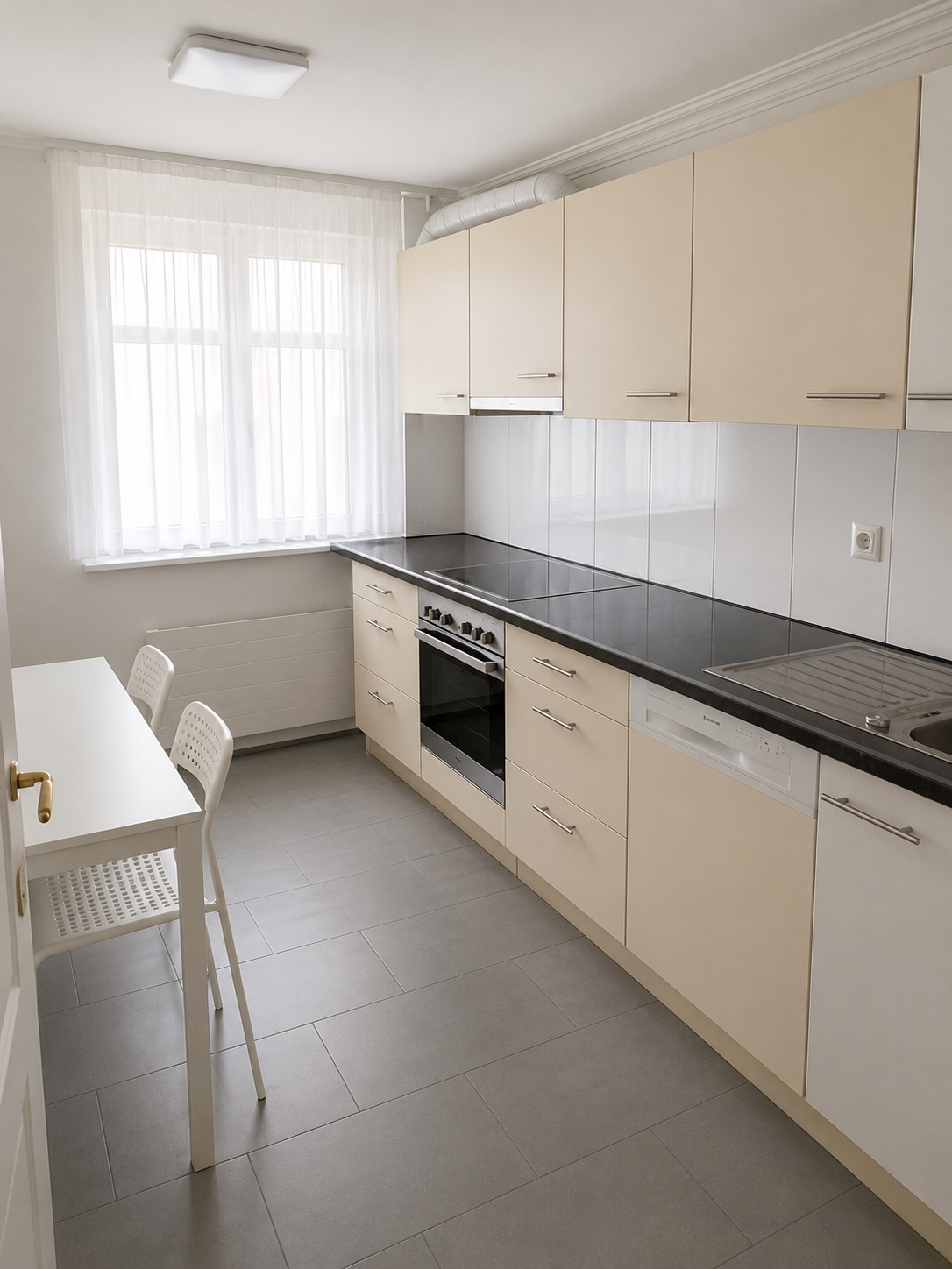 4 rooms apartment, photo 3 of 9